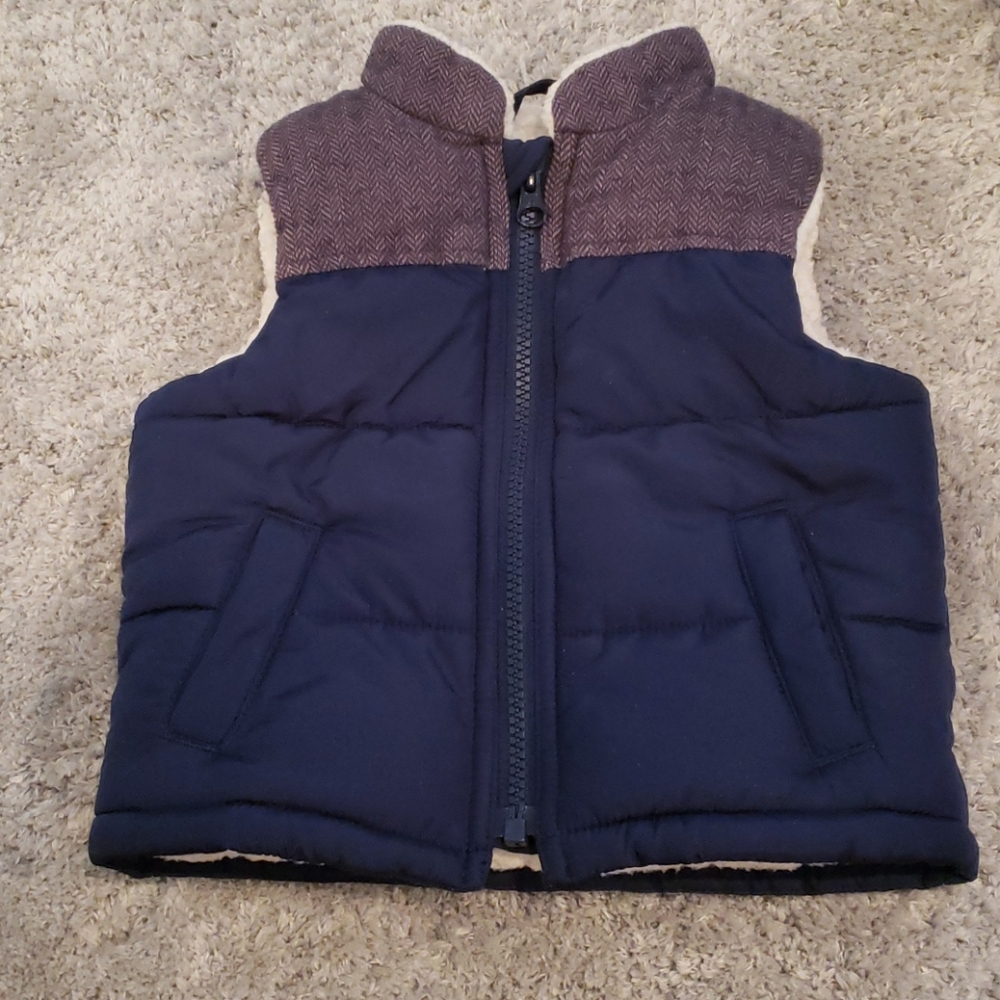 GAP VEST
